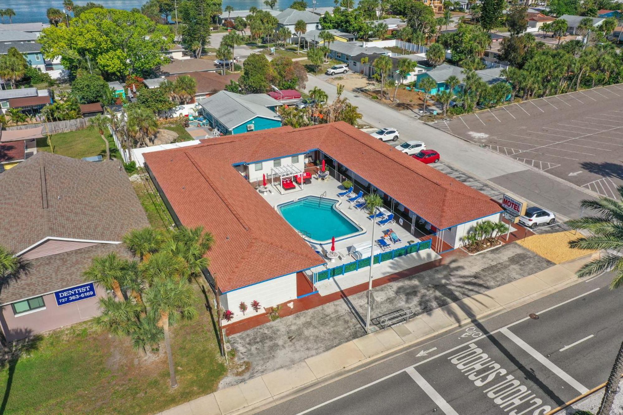 Sun Island Motel St. Pete Beach Exterior foto