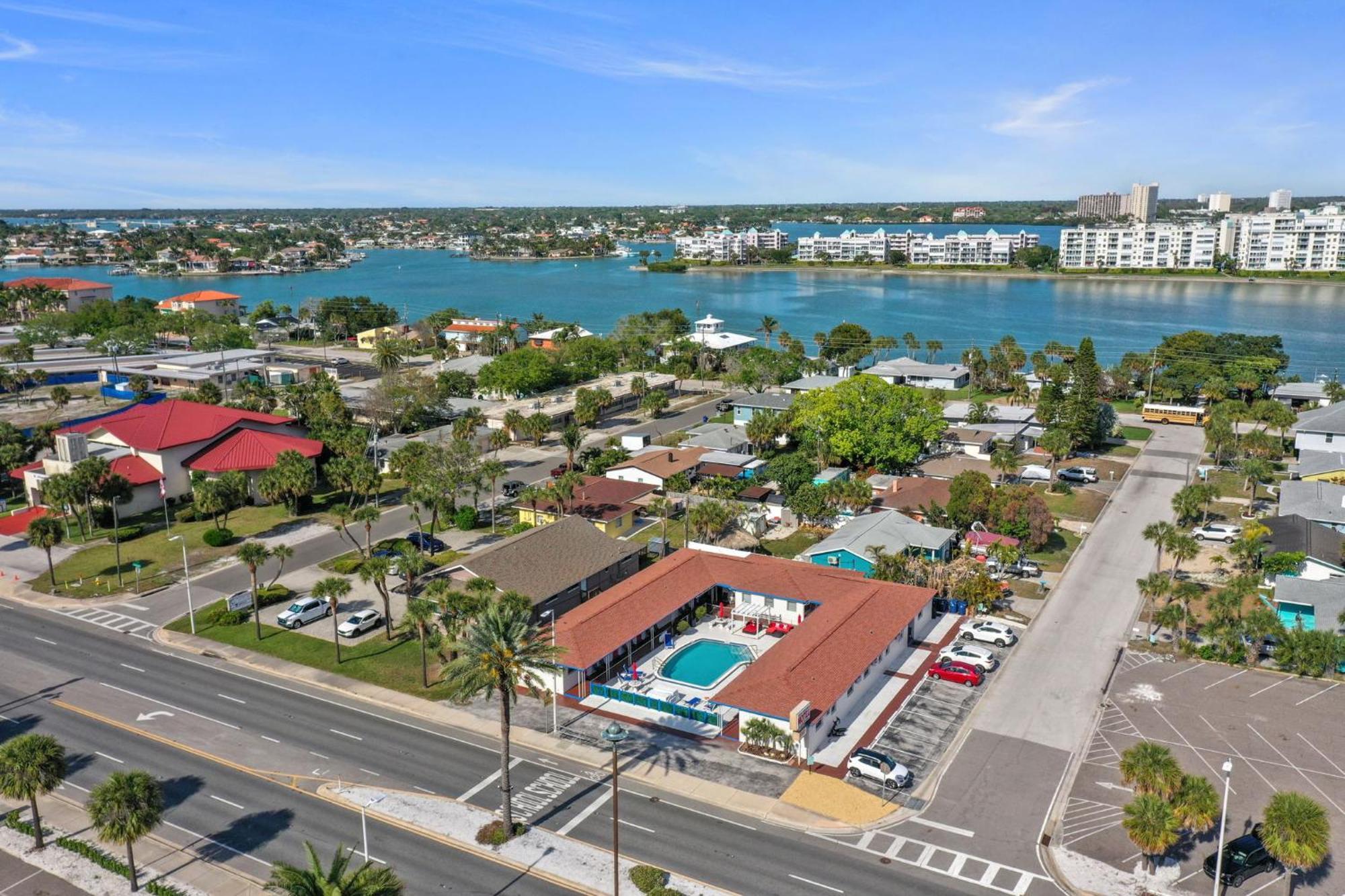 Sun Island Motel St. Pete Beach Exterior foto